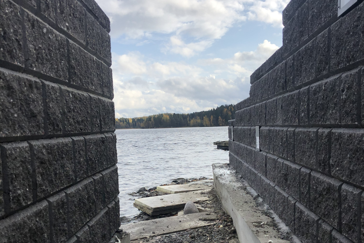 retaining wall 4
